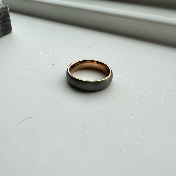Mens Wedding Band Size 10.5 - Picture 1 of 5